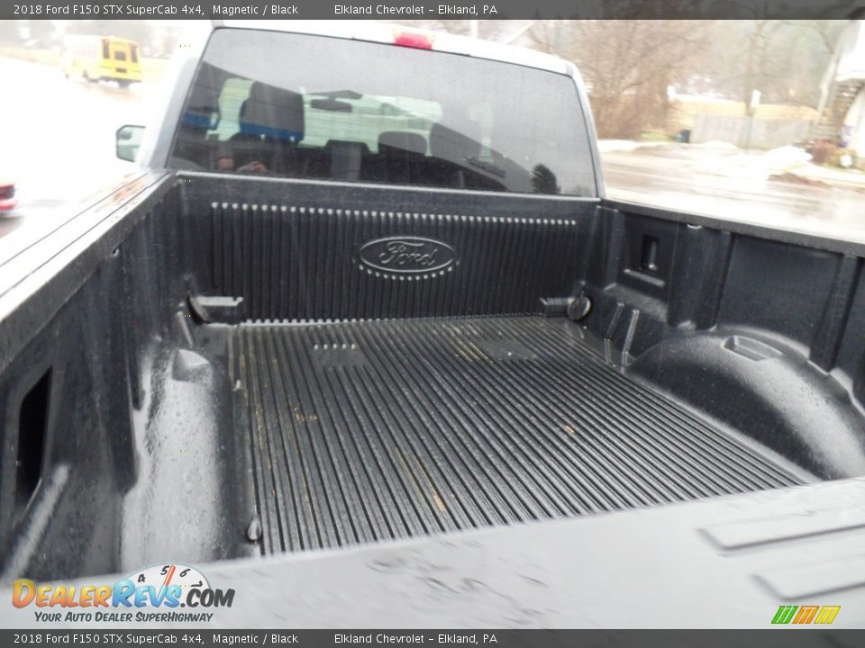 2018 Ford F150 STX SuperCab 4x4 Magnetic / Black Photo #13
