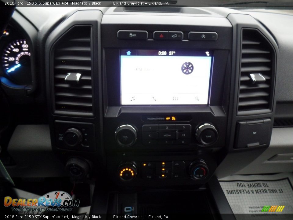 2018 Ford F150 STX SuperCab 4x4 Magnetic / Black Photo #26