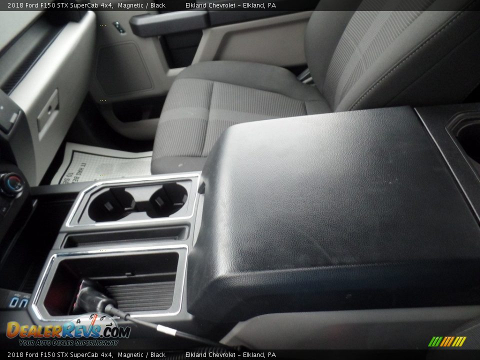 2018 Ford F150 STX SuperCab 4x4 Magnetic / Black Photo #36