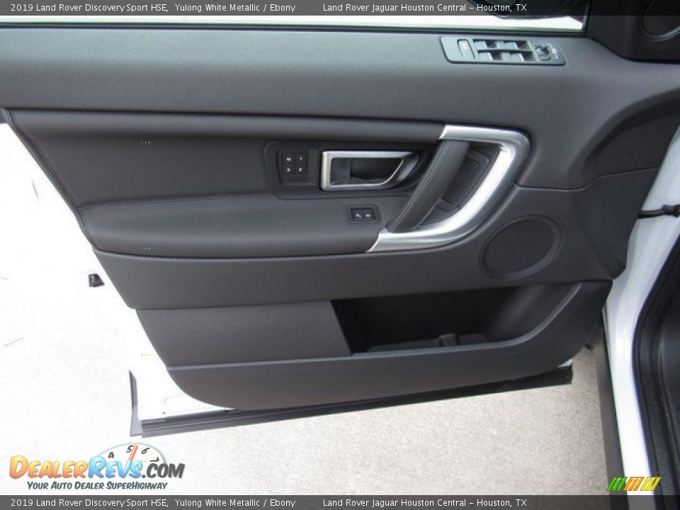Door Panel of 2019 Land Rover Discovery Sport HSE Photo #23
