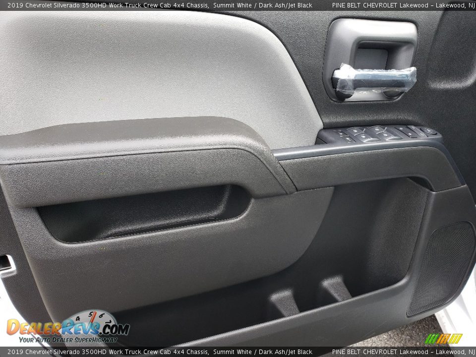 2019 Chevrolet Silverado 3500HD Work Truck Crew Cab 4x4 Chassis Summit White / Dark Ash/Jet Black Photo #8
