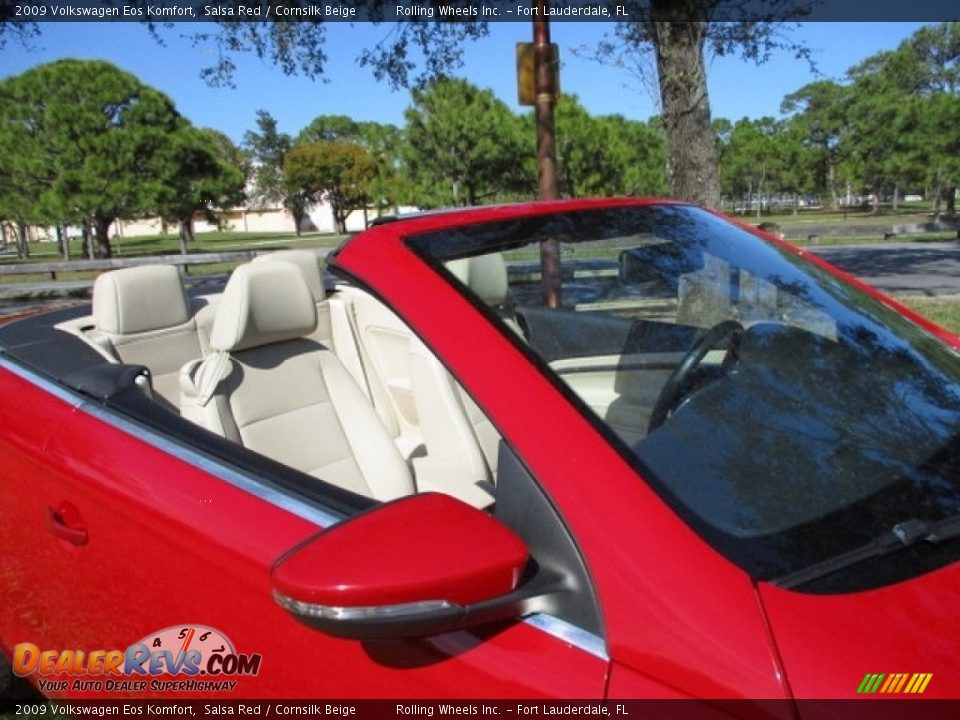 2009 Volkswagen Eos Komfort Salsa Red / Cornsilk Beige Photo #20