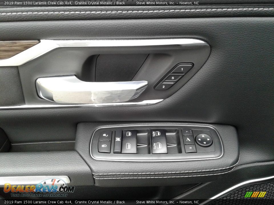 2019 Ram 1500 Laramie Crew Cab 4x4 Granite Crystal Metallic / Black Photo #9