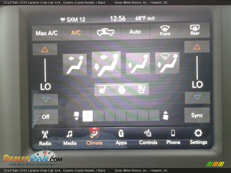 2019 Ram 1500 Laramie Crew Cab 4x4 Granite Crystal Metallic / Black Photo #25