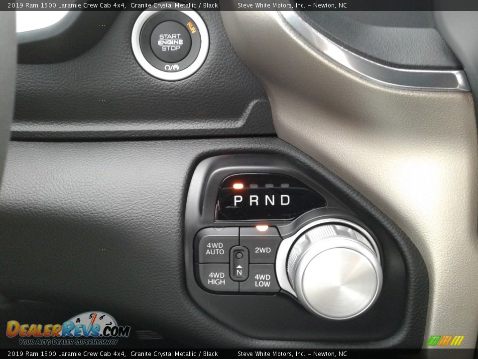 2019 Ram 1500 Laramie Crew Cab 4x4 Granite Crystal Metallic / Black Photo #28