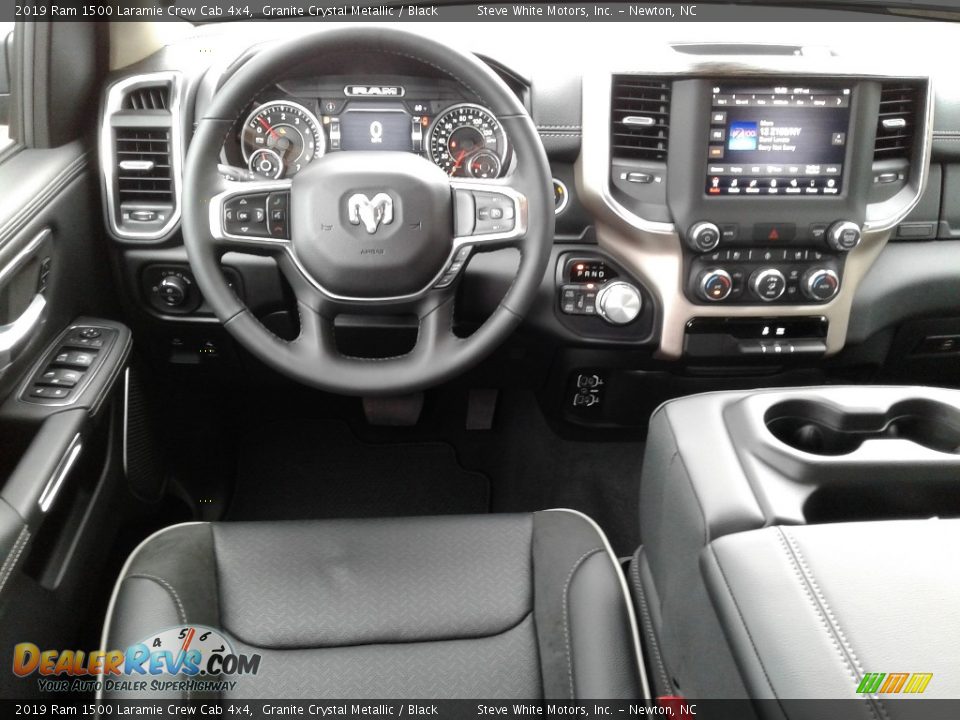 2019 Ram 1500 Laramie Crew Cab 4x4 Granite Crystal Metallic / Black Photo #33