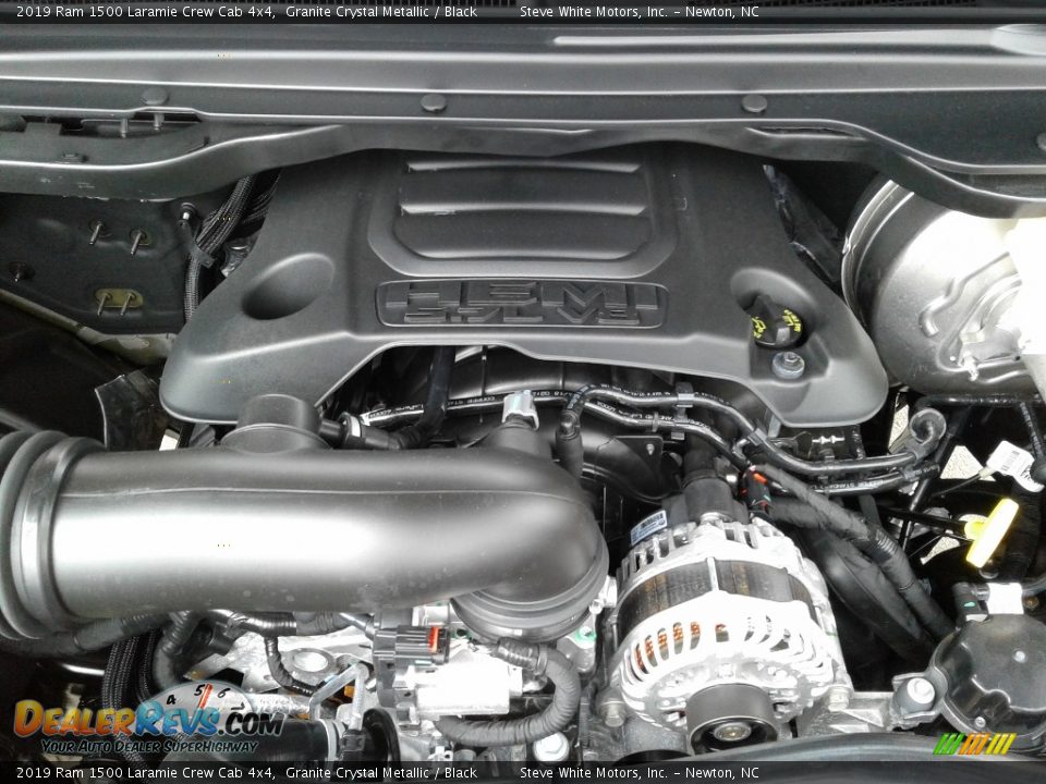 2019 Ram 1500 Laramie Crew Cab 4x4 Granite Crystal Metallic / Black Photo #35