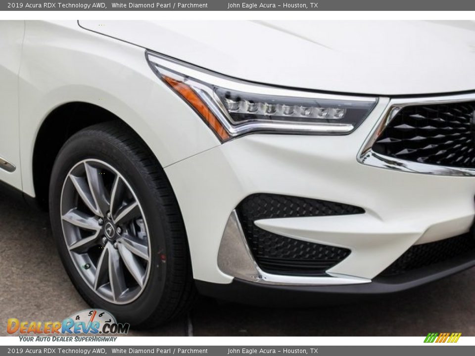 2019 Acura RDX Technology AWD White Diamond Pearl / Parchment Photo #10