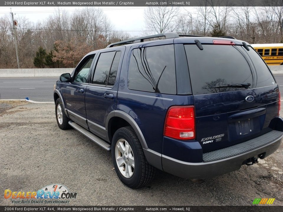 2004 Ford Explorer XLT 4x4 Medium Wedgewood Blue Metallic / Graphite Photo #5