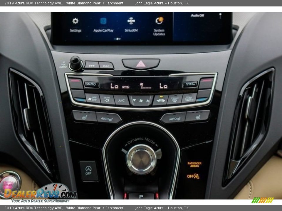 2019 Acura RDX Technology AWD White Diamond Pearl / Parchment Photo #31