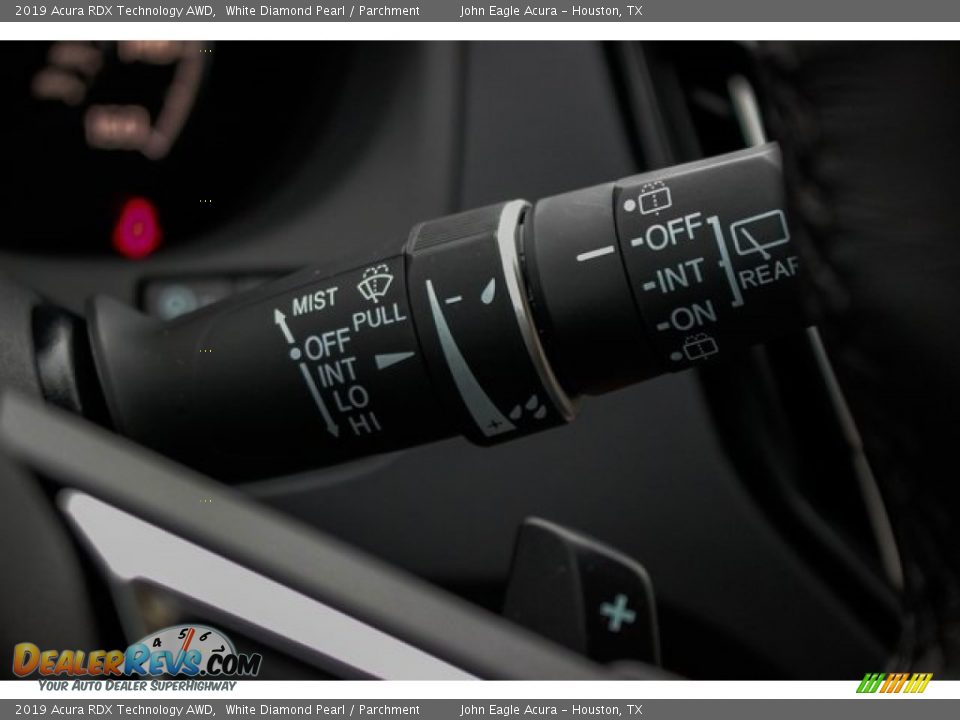 2019 Acura RDX Technology AWD White Diamond Pearl / Parchment Photo #35