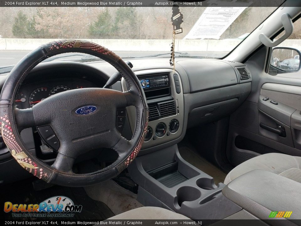 2004 Ford Explorer XLT 4x4 Medium Wedgewood Blue Metallic / Graphite Photo #8