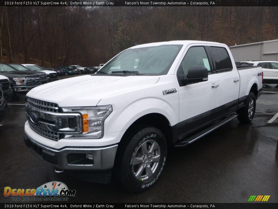 Front 3/4 View of 2019 Ford F150 XLT SuperCrew 4x4 Photo #5