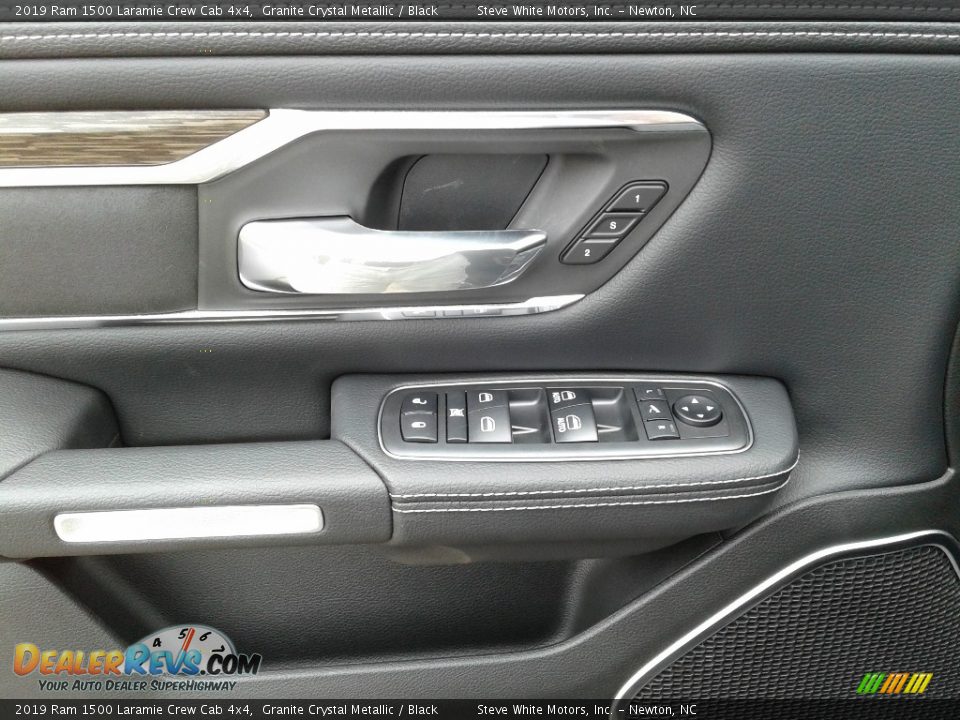 2019 Ram 1500 Laramie Crew Cab 4x4 Granite Crystal Metallic / Black Photo #9