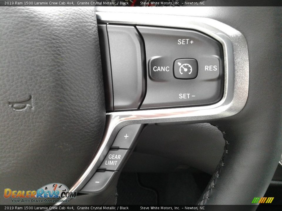 2019 Ram 1500 Laramie Crew Cab 4x4 Granite Crystal Metallic / Black Photo #20