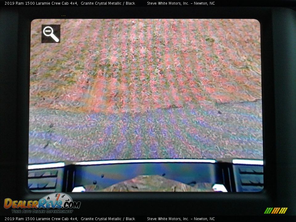 2019 Ram 1500 Laramie Crew Cab 4x4 Granite Crystal Metallic / Black Photo #25