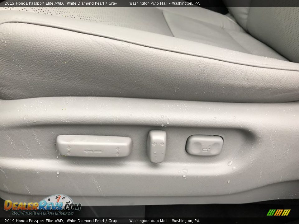 2019 Honda Passport Elite AWD White Diamond Pearl / Gray Photo #15
