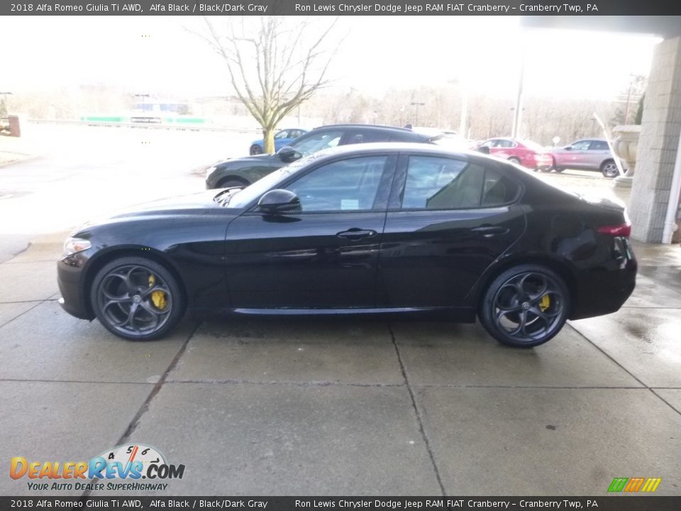2018 Alfa Romeo Giulia Ti AWD Alfa Black / Black/Dark Gray Photo #3