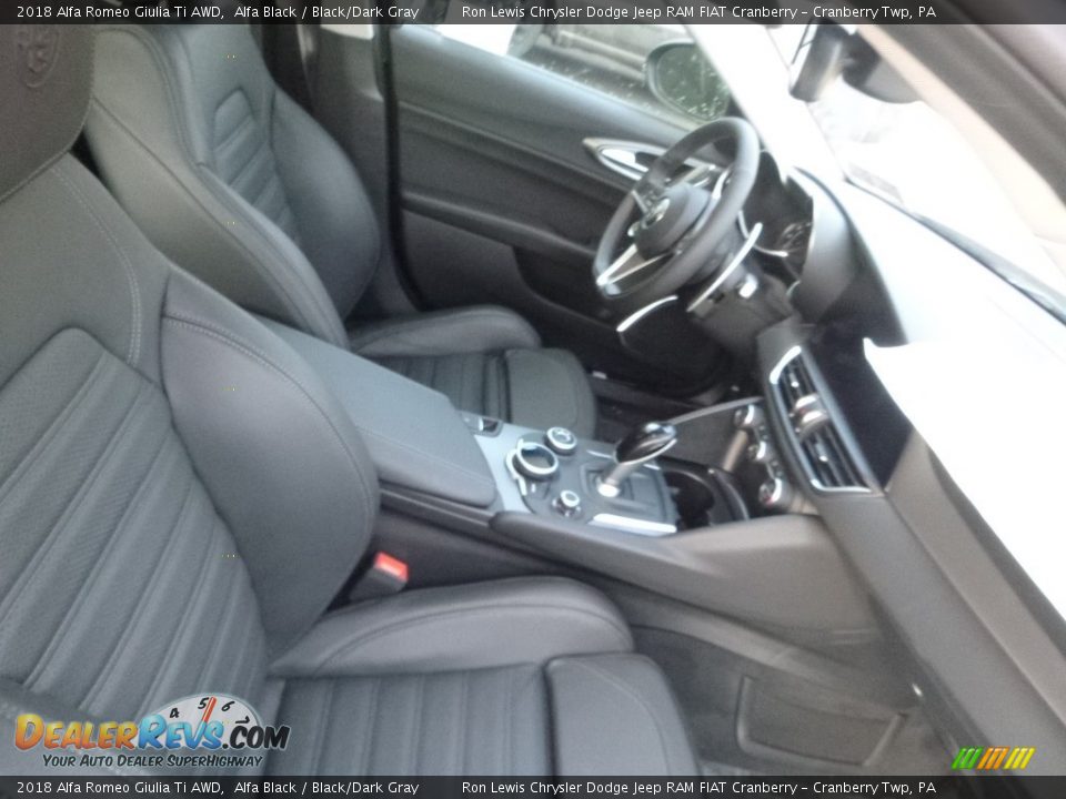 2018 Alfa Romeo Giulia Ti AWD Alfa Black / Black/Dark Gray Photo #9