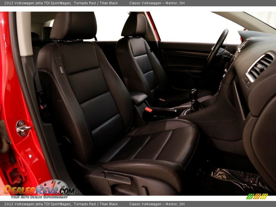 2013 Volkswagen Jetta TDI SportWagen Tornado Red / Titan Black Photo #15