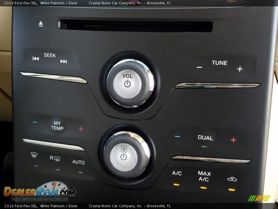 2019 Ford Flex SEL White Platinum / Dune Photo #17
