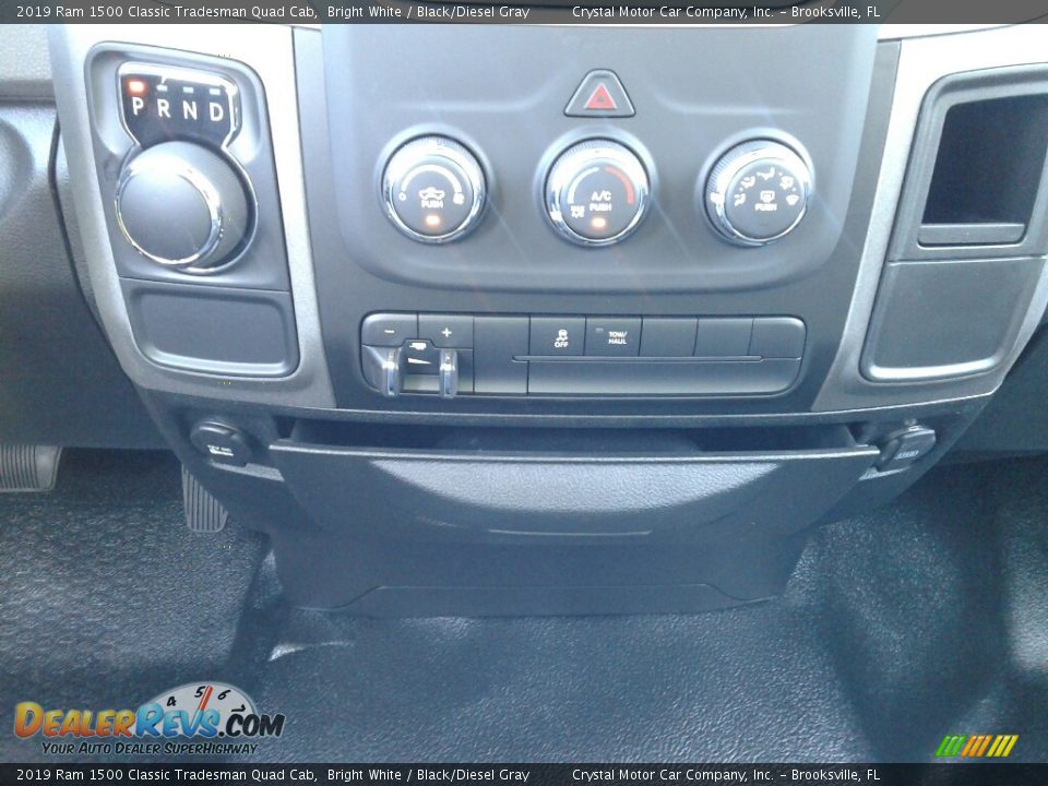 2019 Ram 1500 Classic Tradesman Quad Cab Bright White / Black/Diesel Gray Photo #16