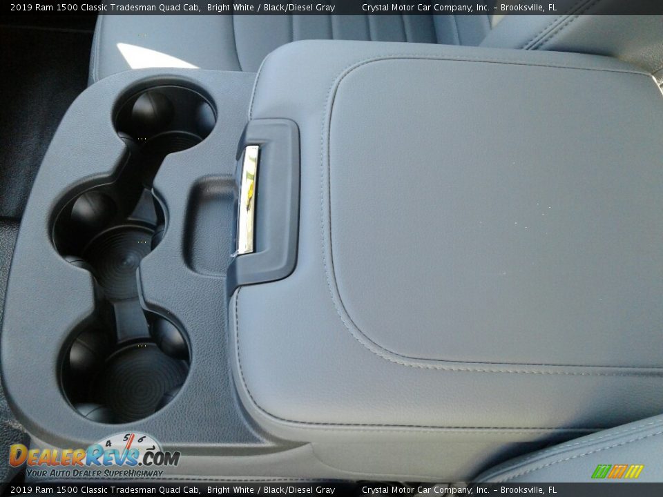2019 Ram 1500 Classic Tradesman Quad Cab Bright White / Black/Diesel Gray Photo #18
