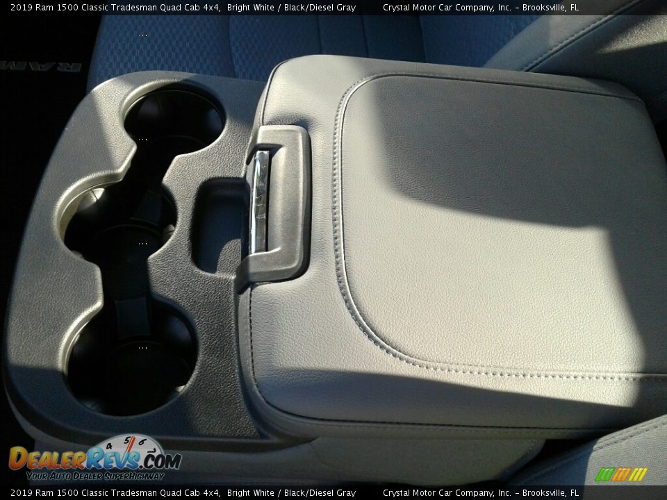2019 Ram 1500 Classic Tradesman Quad Cab 4x4 Bright White / Black/Diesel Gray Photo #18