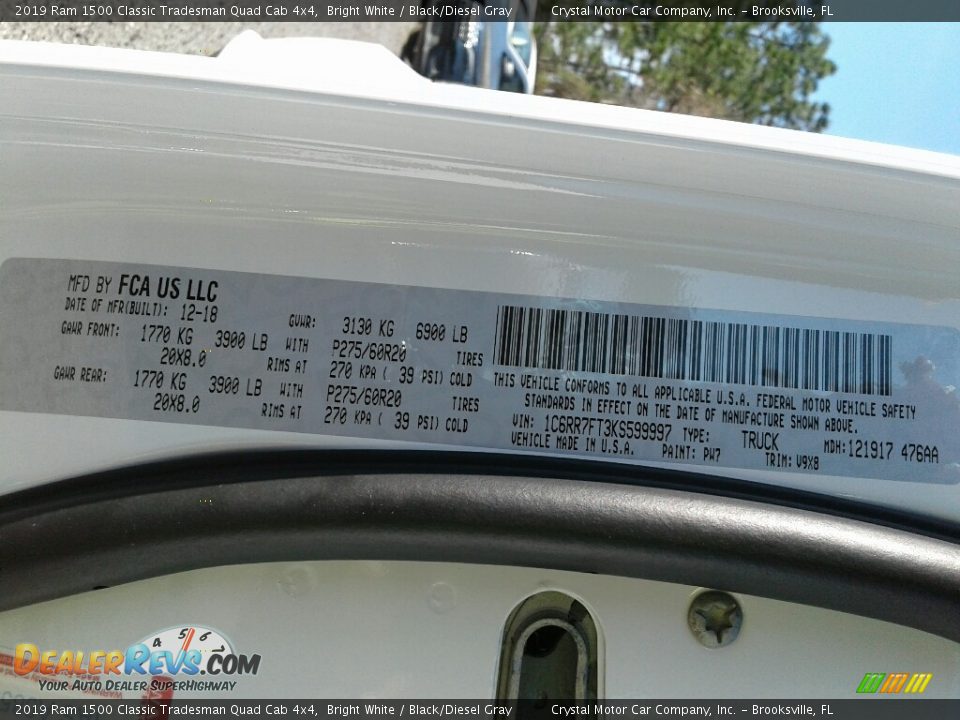 2019 Ram 1500 Classic Tradesman Quad Cab 4x4 Bright White / Black/Diesel Gray Photo #21