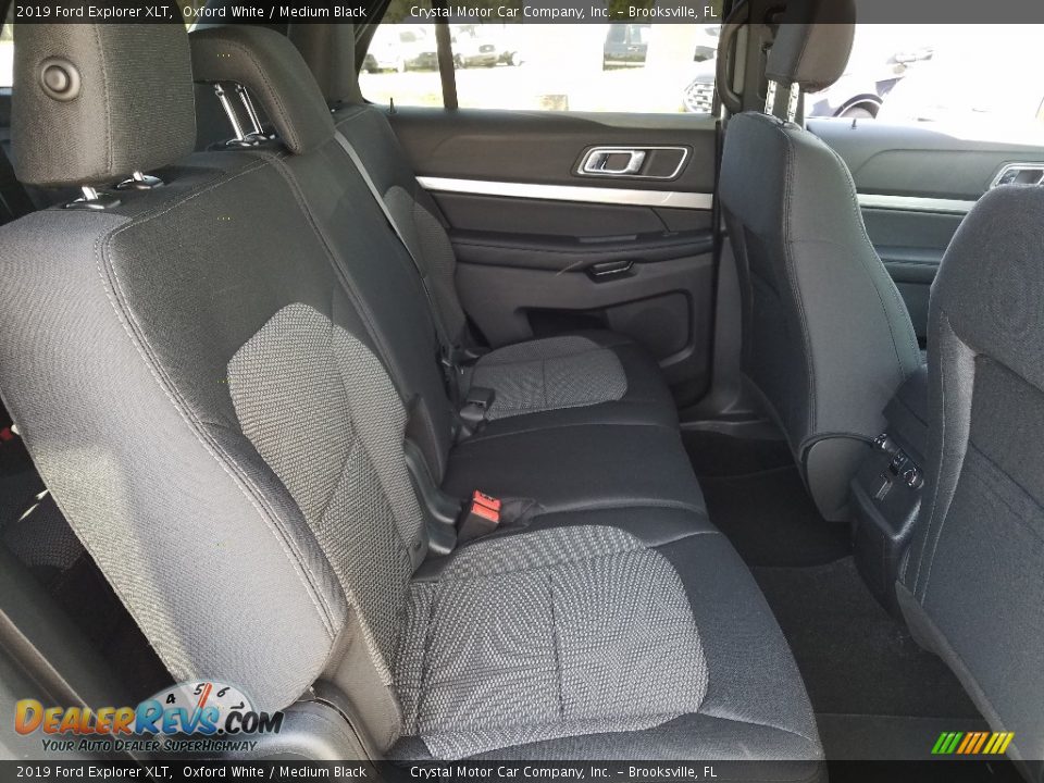 2019 Ford Explorer XLT Oxford White / Medium Black Photo #12