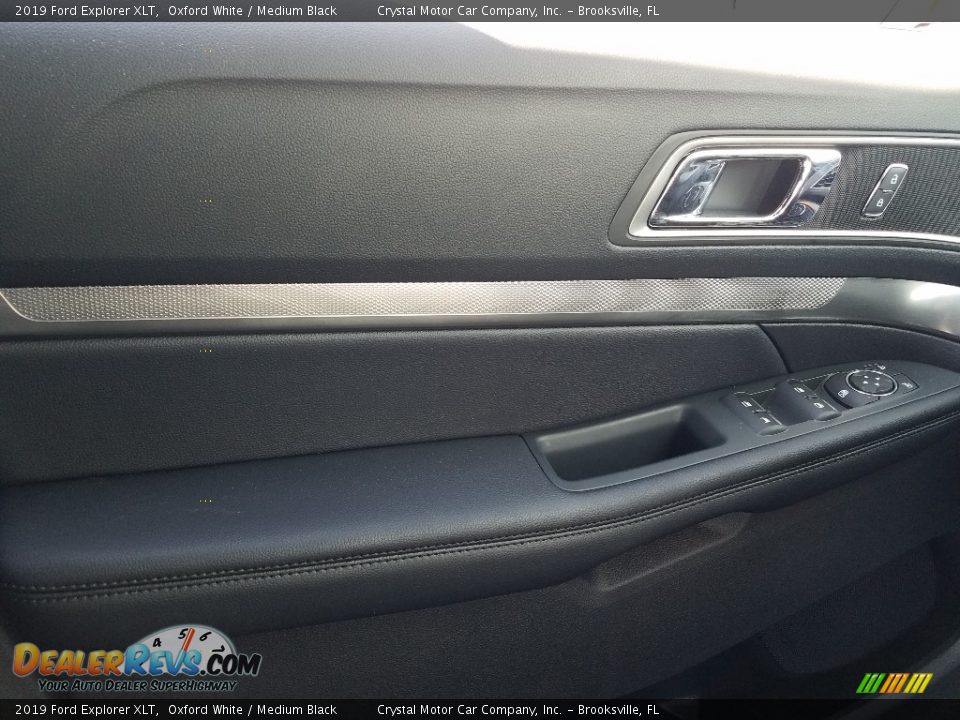 2019 Ford Explorer XLT Oxford White / Medium Black Photo #18
