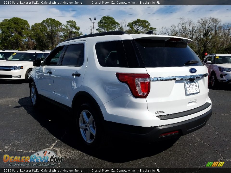 2019 Ford Explorer FWD Oxford White / Medium Stone Photo #3