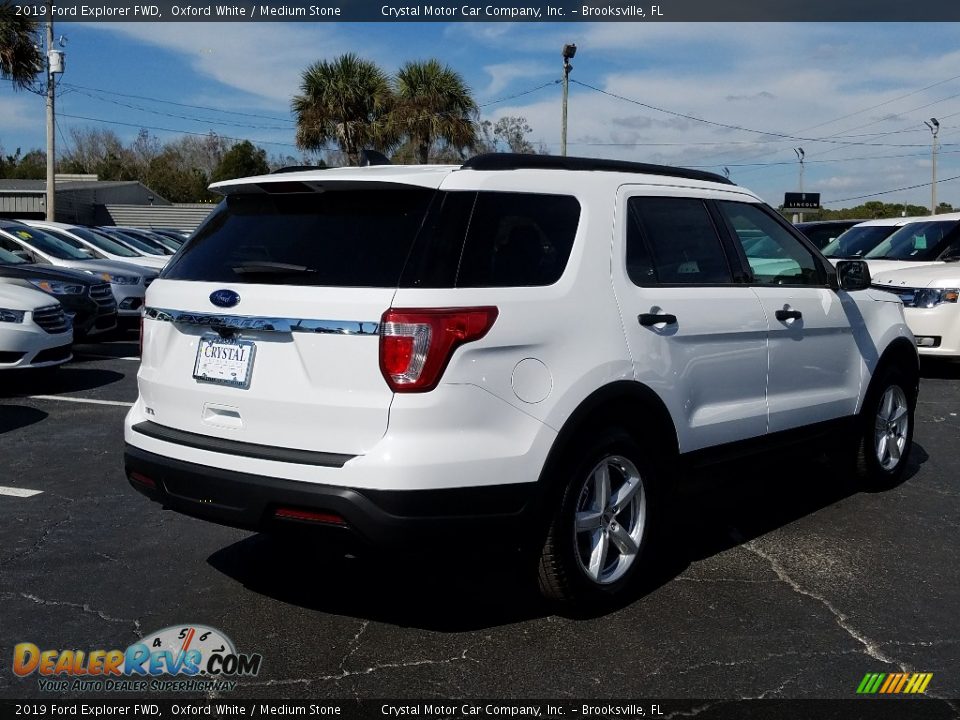 2019 Ford Explorer FWD Oxford White / Medium Stone Photo #5