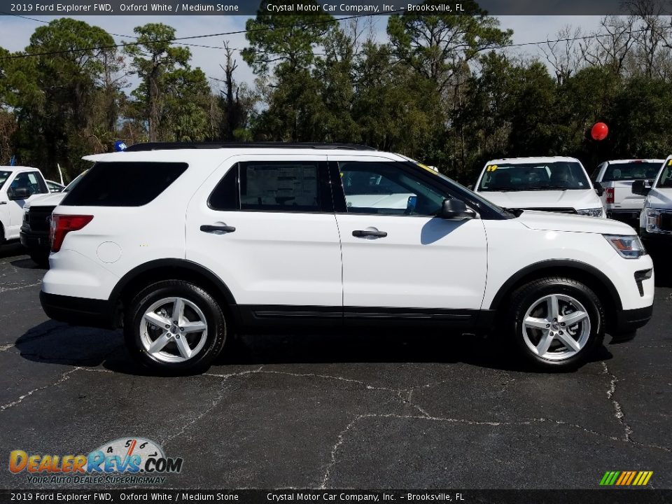 2019 Ford Explorer FWD Oxford White / Medium Stone Photo #6