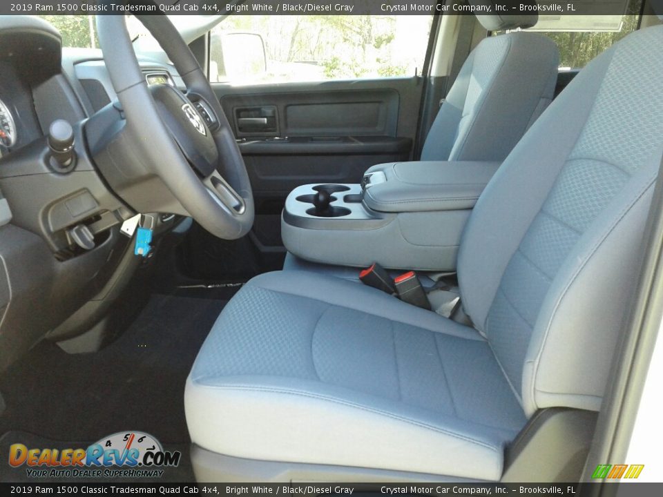 2019 Ram 1500 Classic Tradesman Quad Cab 4x4 Bright White / Black/Diesel Gray Photo #9
