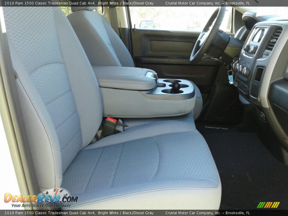 2019 Ram 1500 Classic Tradesman Quad Cab 4x4 Bright White / Black/Diesel Gray Photo #12