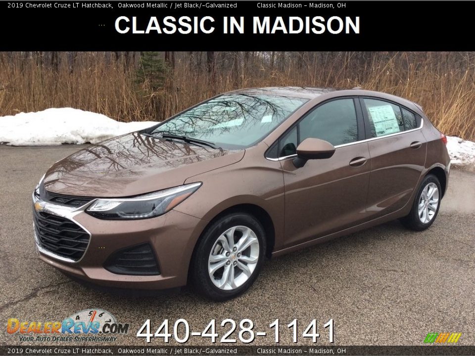 2019 Chevrolet Cruze LT Hatchback Oakwood Metallic / Jet Black/­Galvanized Photo #1