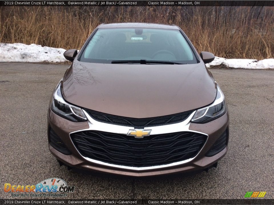 2019 Chevrolet Cruze LT Hatchback Oakwood Metallic / Jet Black/­Galvanized Photo #2