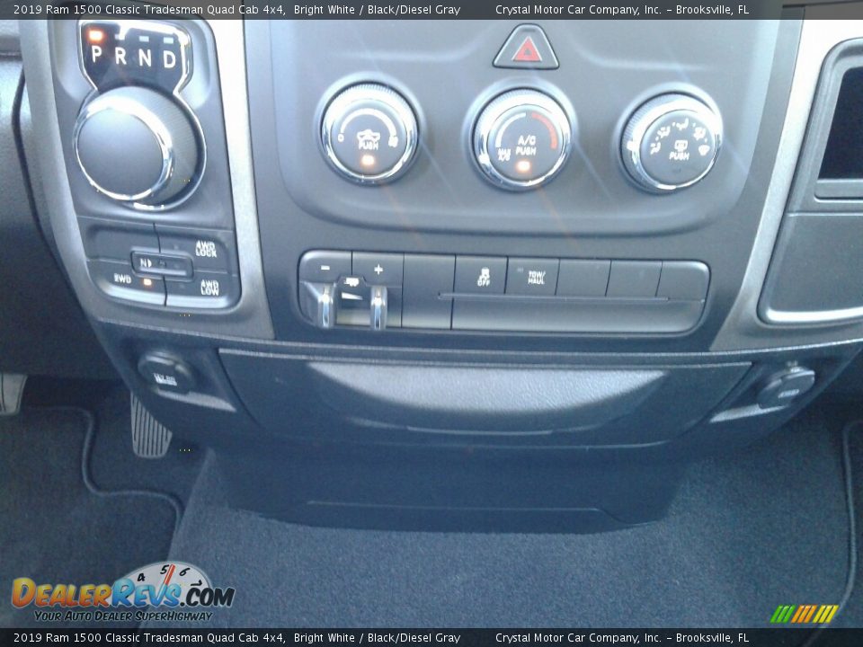 2019 Ram 1500 Classic Tradesman Quad Cab 4x4 Bright White / Black/Diesel Gray Photo #16