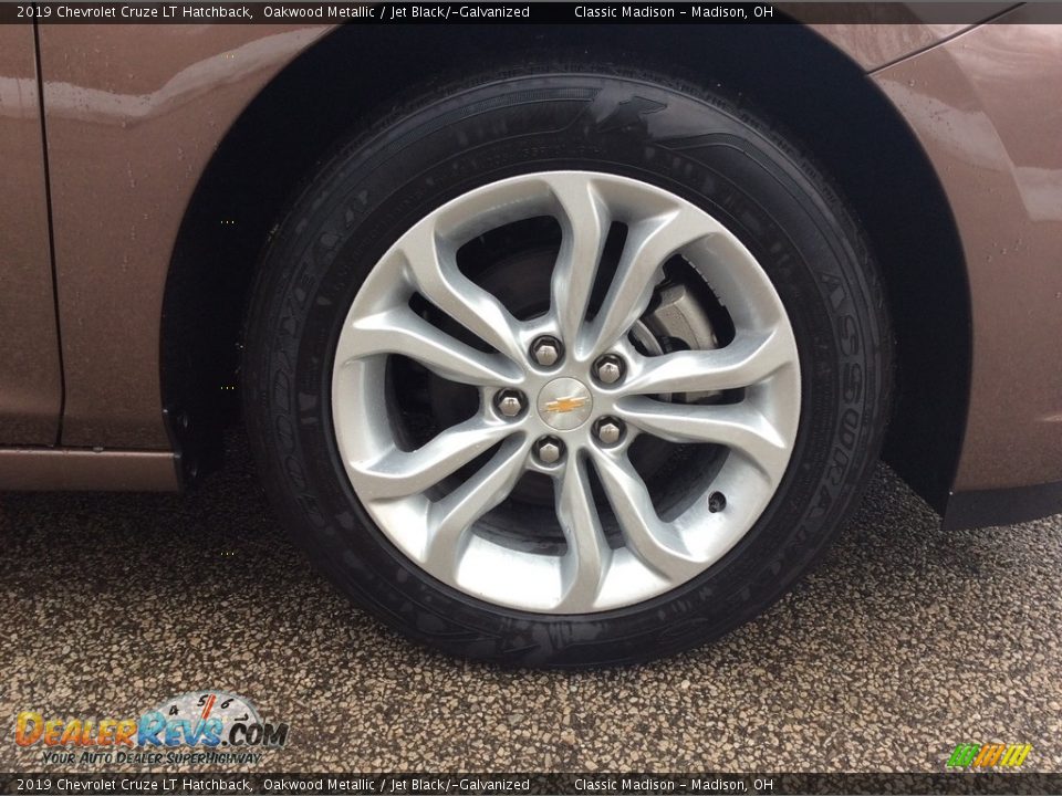2019 Chevrolet Cruze LT Hatchback Oakwood Metallic / Jet Black/­Galvanized Photo #7