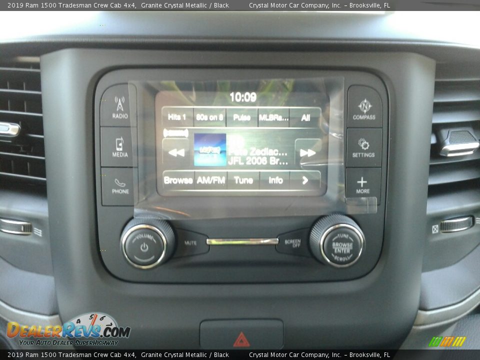 2019 Ram 1500 Tradesman Crew Cab 4x4 Granite Crystal Metallic / Black Photo #15