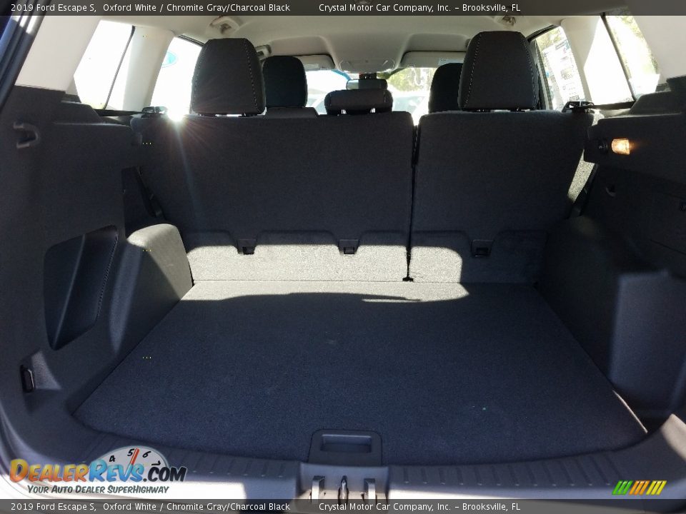 2019 Ford Escape S Oxford White / Chromite Gray/Charcoal Black Photo #19