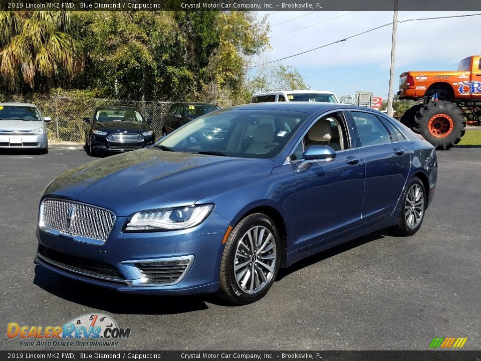 Front 3/4 View of 2019 Lincoln MKZ FWD Photo #1