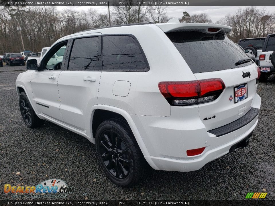 2019 Jeep Grand Cherokee Altitude 4x4 Bright White / Black Photo #4