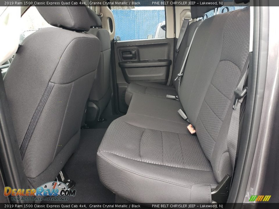2019 Ram 1500 Classic Express Quad Cab 4x4 Granite Crystal Metallic / Black Photo #6