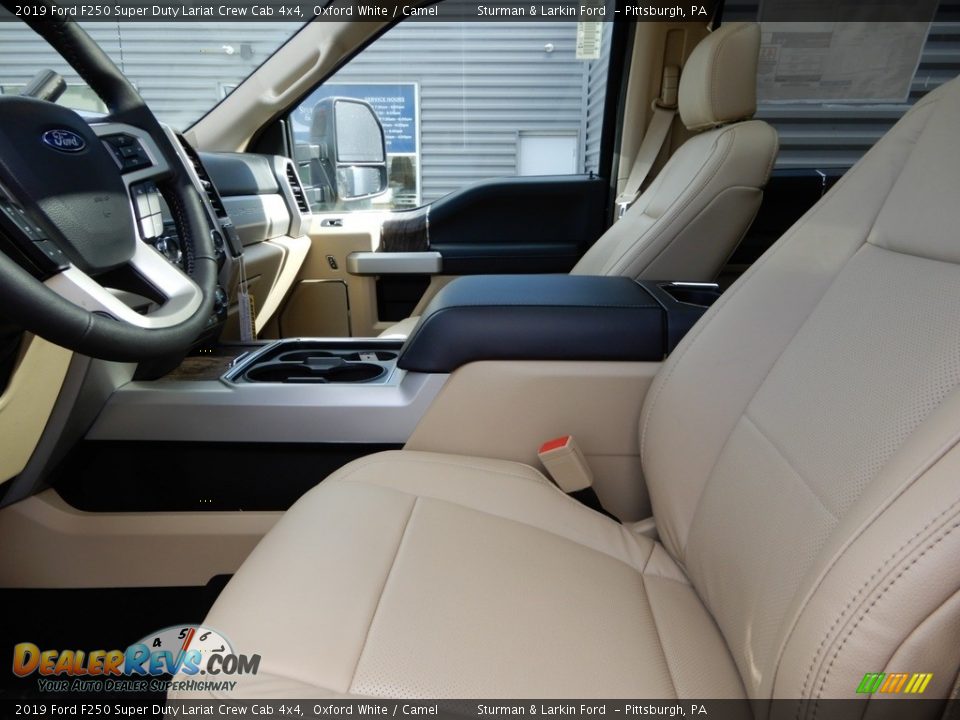 2019 Ford F250 Super Duty Lariat Crew Cab 4x4 Oxford White / Camel Photo #6