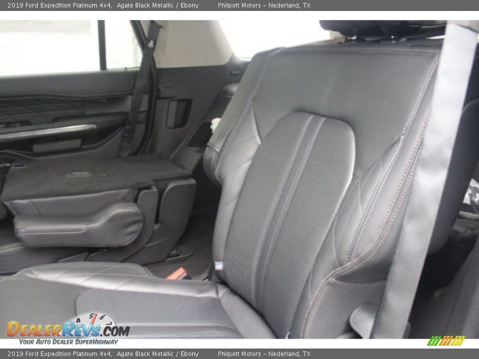 2019 Ford Expedition Platinum 4x4 Agate Black Metallic / Ebony Photo #17