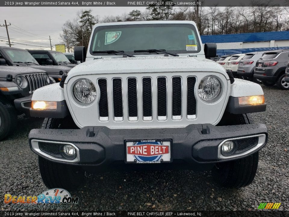 2019 Jeep Wrangler Unlimited Sahara 4x4 Bright White / Black Photo #2