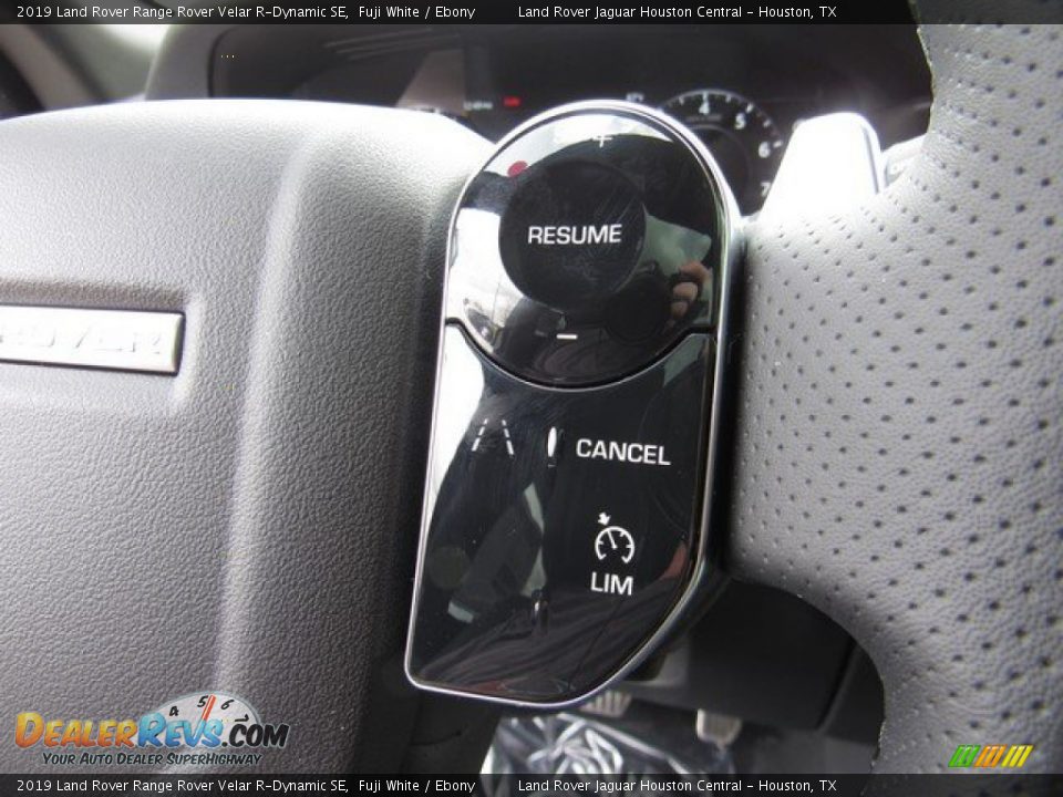 2019 Land Rover Range Rover Velar R-Dynamic SE Fuji White / Ebony Photo #28