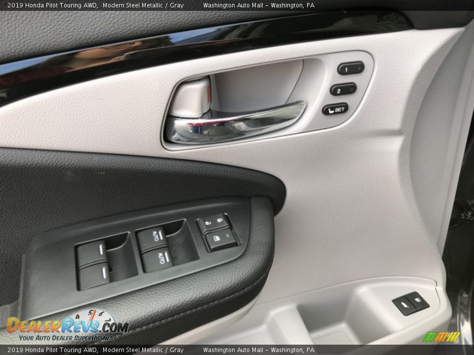 2019 Honda Pilot Touring AWD Modern Steel Metallic / Gray Photo #15